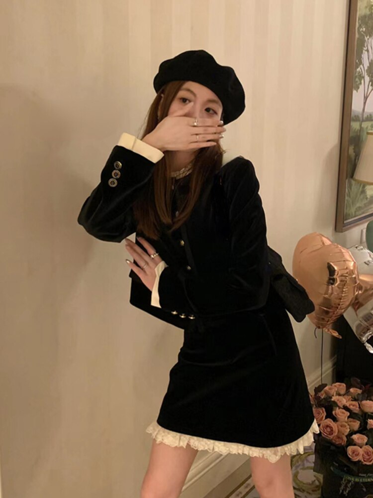 Yipinpay 2 Piece Dress Set Woman Vintage Velvet Suit Slim Balck Lace Tops + Elegant Y2k Mini Skirt Casual Design 2023 Auutumn