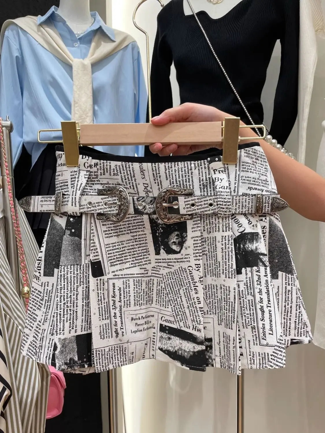 Yipinpay Girl Newspaper Printed Pleated Skirt for Women Autumn New Fashion Causal High Waist A-line Short Skirt Women Clothing