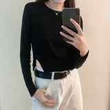Yipinpay New Autumn And Winter Short Split Waist Bottomed T-Shirt With A Simple Round Neck And Long Sleeves For Women.
