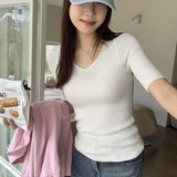 V-Neck Slim Short-Sleeved Sweater Women's Spring And Summer New Thin Medium-Sleeved T-Shirt Five-Cent Sleeve Blouse