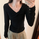 Yipinpay Crossed V-Neck Long-Sleeved Blouse For Women In Autumn And Winter, The New Style Is Slim And Beautiful And Chic With A Bottomed T-Shirt.