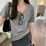 Basic White V-Collar Casual Short-Sleeved T-Shirt Women's New Summer Design Niche Shoulder Blouse