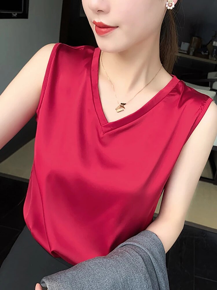 Yipinpay Summer Plus Size Women's Blouse Sleeveless Suspenders V-neck Loose Casual Fashion Vest Women Satin Silk Top Bottoming Shirt